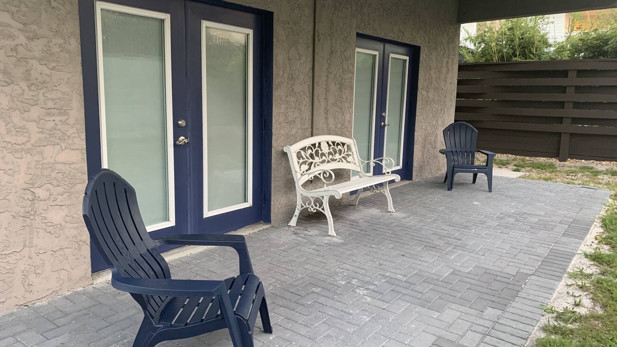 New Smyrna Beach Apartment | Beach Bungalow- Bethune Beach - 250 steps to toes in sand