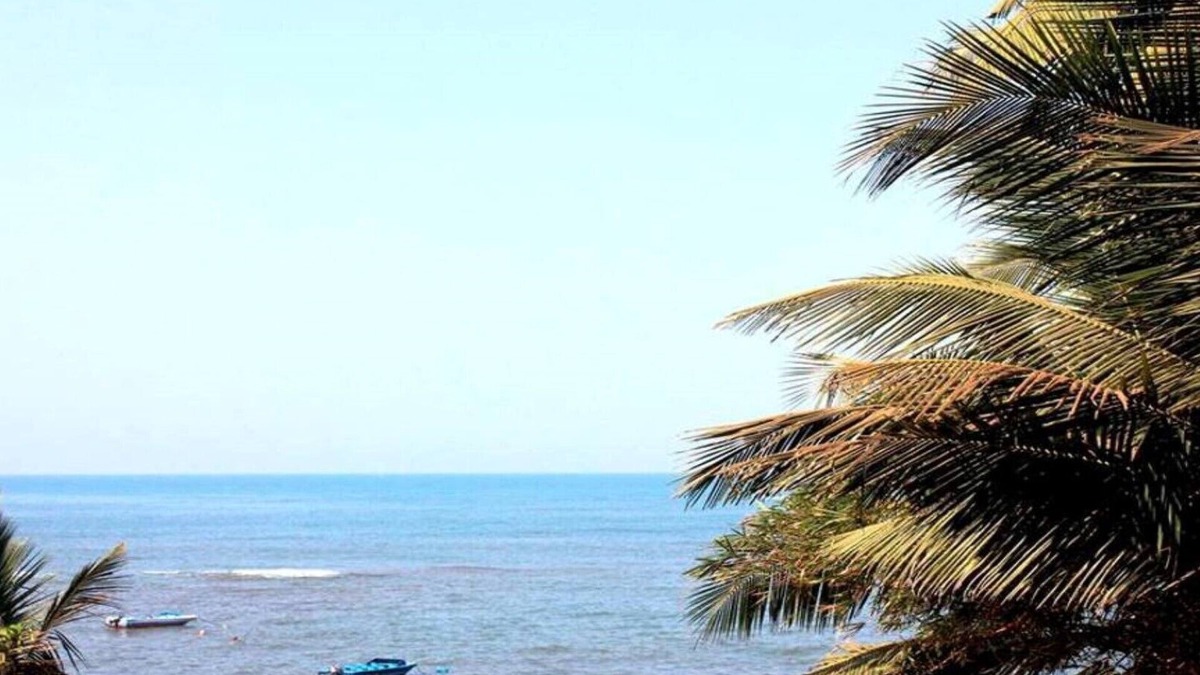 Anjuna House | Beach bunglow with breakfast on Anjuna Beach