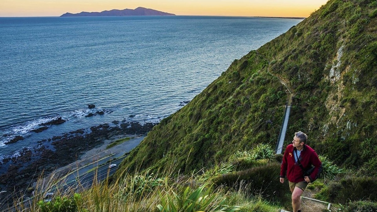 Paraparaumu Beach House | Beach, Cafes, Golf, Sun & Privacy at Paraparaumu Beachside Studio w sea view