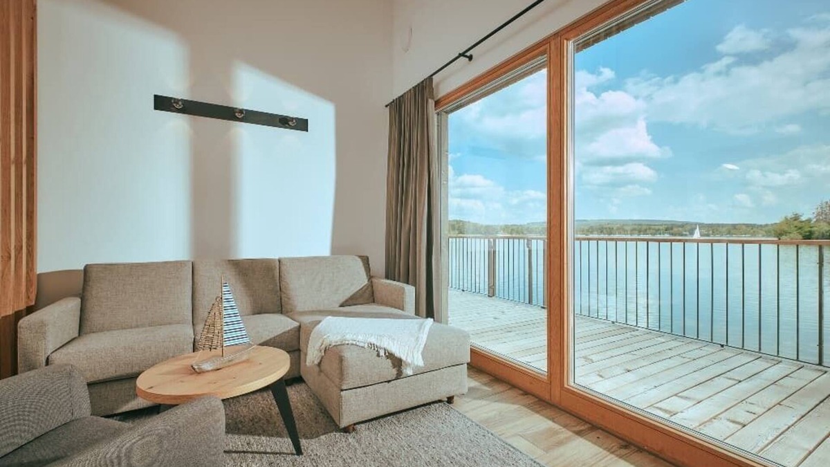 Steinberg am See Apartment | Beach chalet with whirlpool