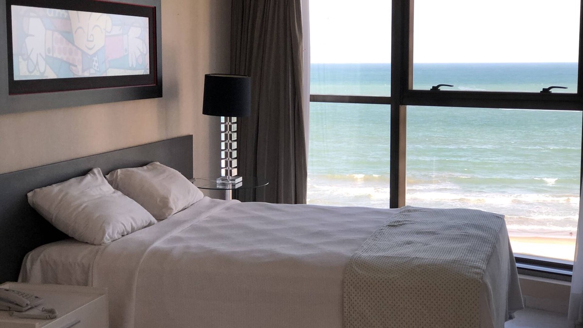 Pina Hotel | Beach Class International
