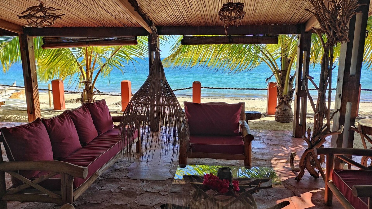 Madirokely Villa | Beach Club Room 1