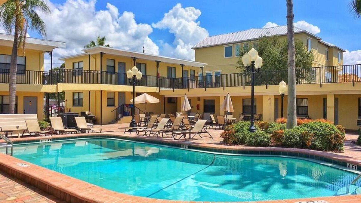 Redington Beach Condo | Beach Condo, Heated Pool, Free Parking, 2 Minute Walk to Ocean