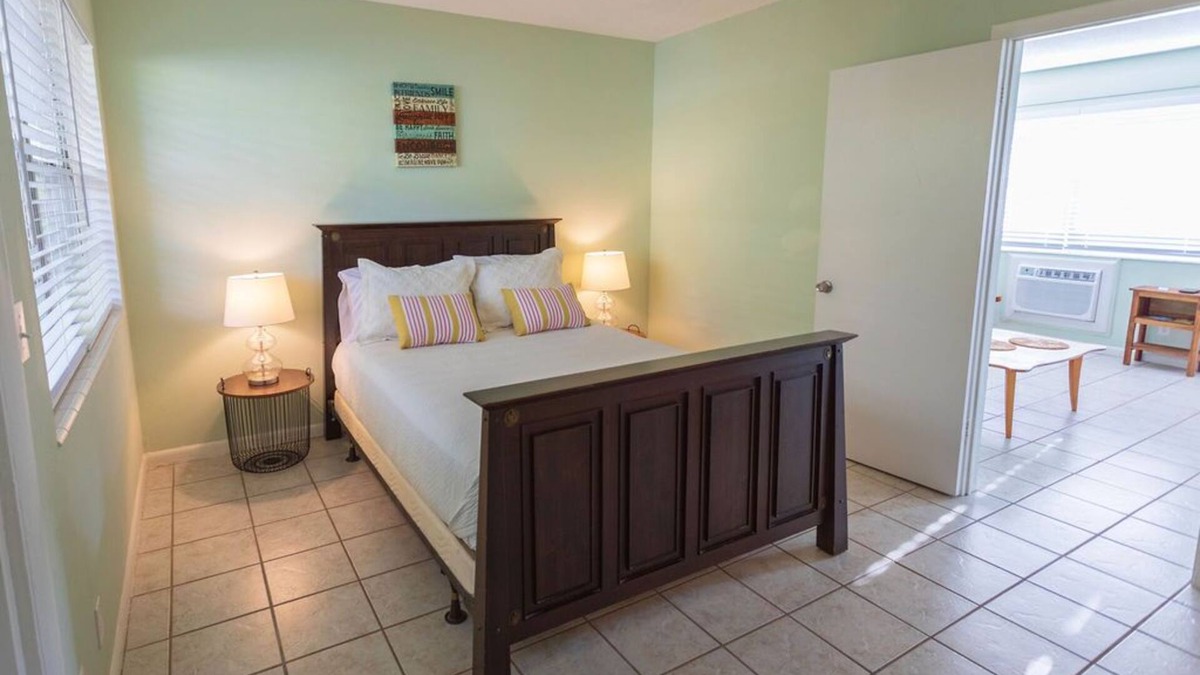 Vero Beach Apartment | Beach Cottage 1/4 Block to Beach! New to market! Available Now for Jan 2024!