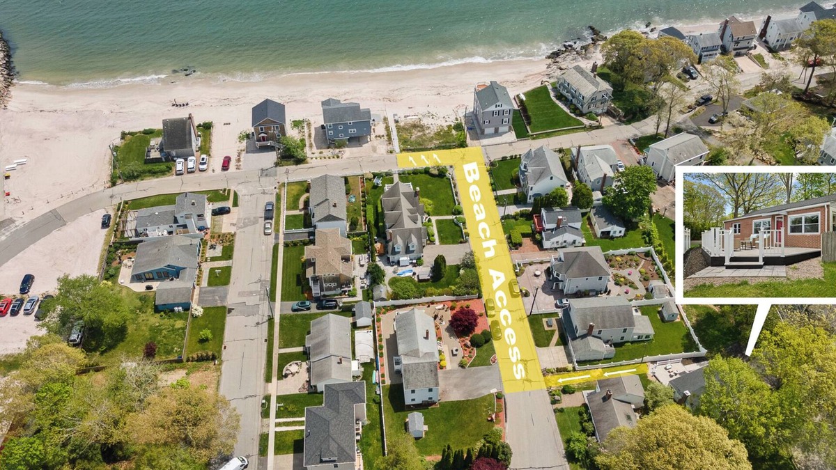 Niantic Cottage | Beach Cottage, private beach and pass