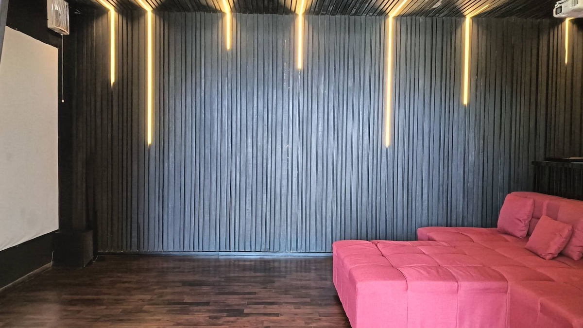 Ketewel Villa | Beach front 2 bedroom with cinema room & infinity pool Sahadewa