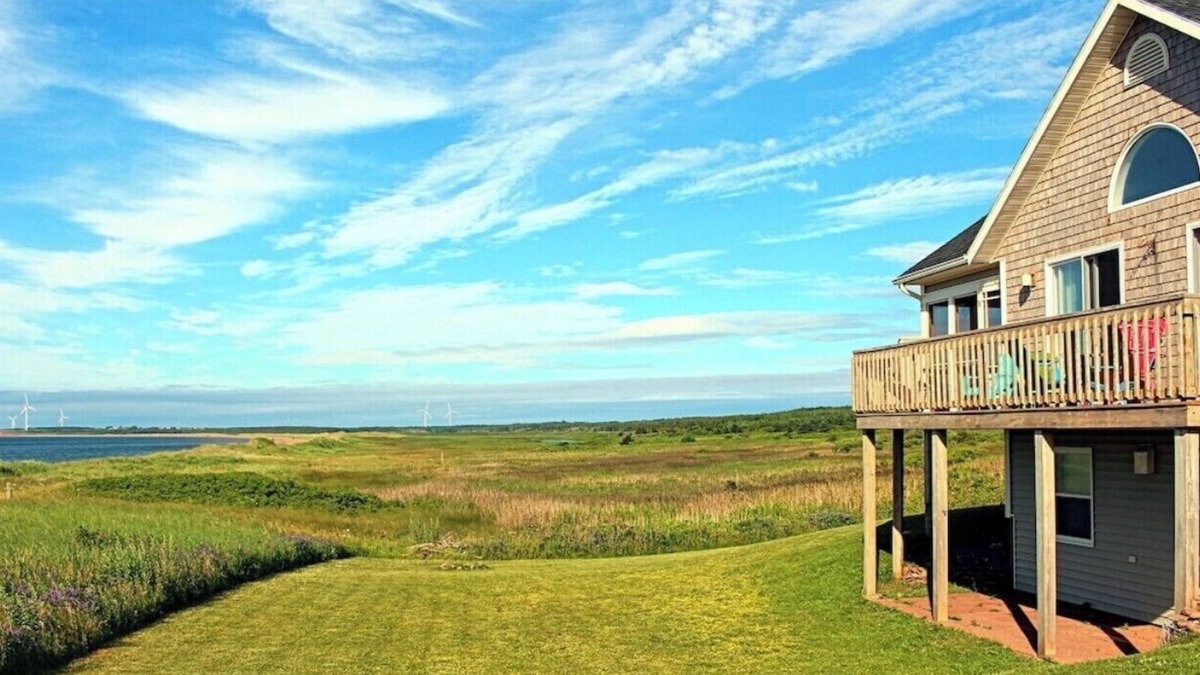 Nail Pond House | Beach Front 3 bedroom vacation home in Tignish