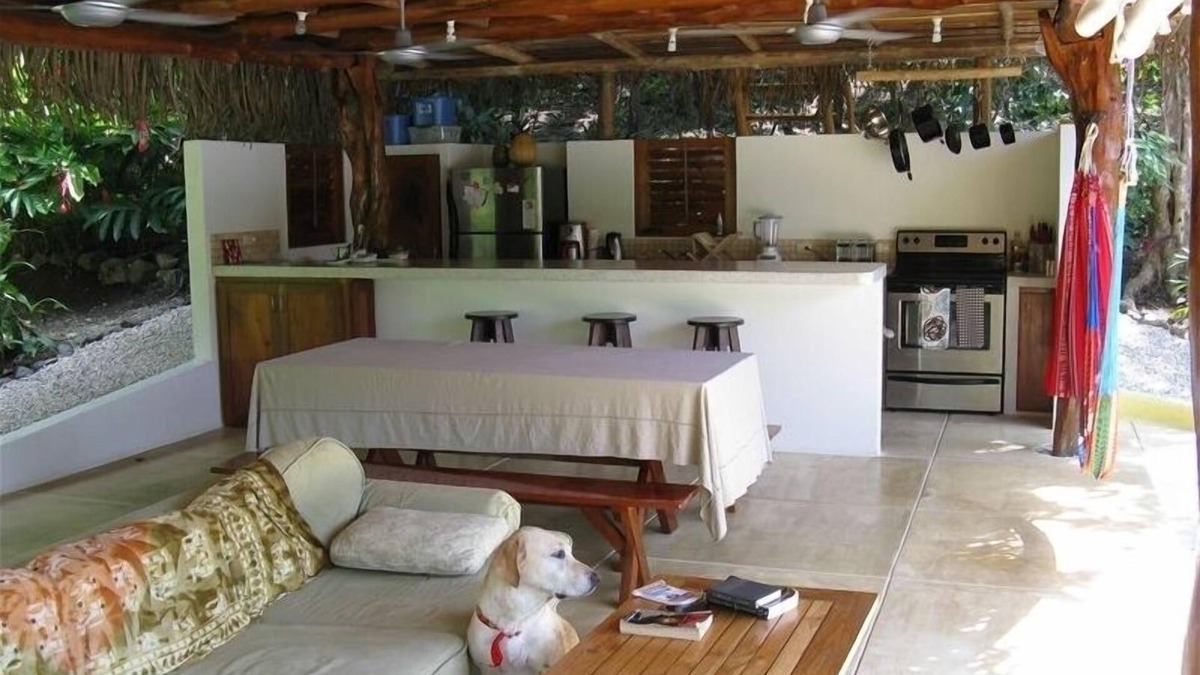 Playa Guiones House | Beach Front Almost! 2 Minutes walk to Surf & Beach,Beautiful family compound.