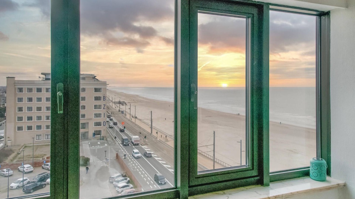 Mariakerke Apartment | Beach front apartment in Oostende