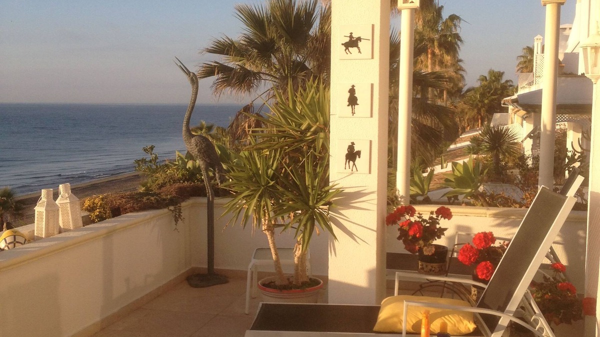 New Golden Mile Apartment | Beach Front Apartment in New Golden Mile Near Puerto Banus