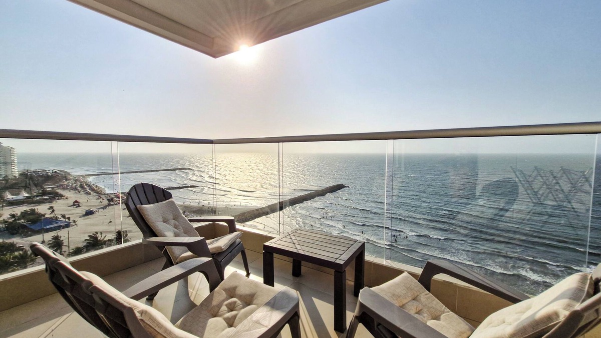 El Bosque Apartment | Beach front condo with ocean view apartment in zona turística