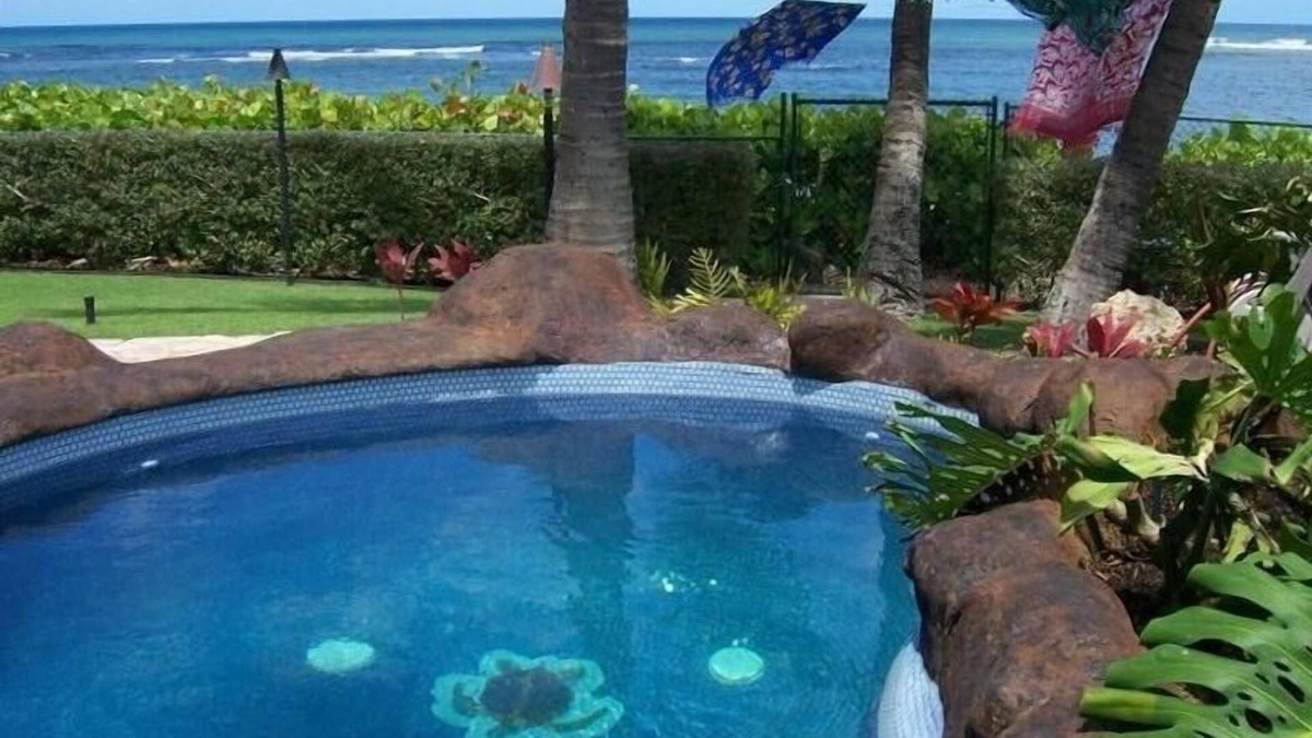 Mokuleia House | BEACH FRONT ESTATE SANDY BEACH w/Heated Saline Pool/SPA & 360 Degree Views
