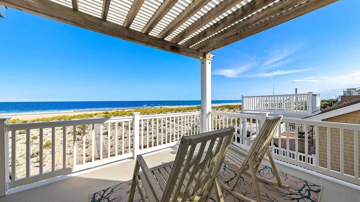 Beach Haven Gardens House | Beach front family home with gated courtyard! n5 minutes to rides and arcade.