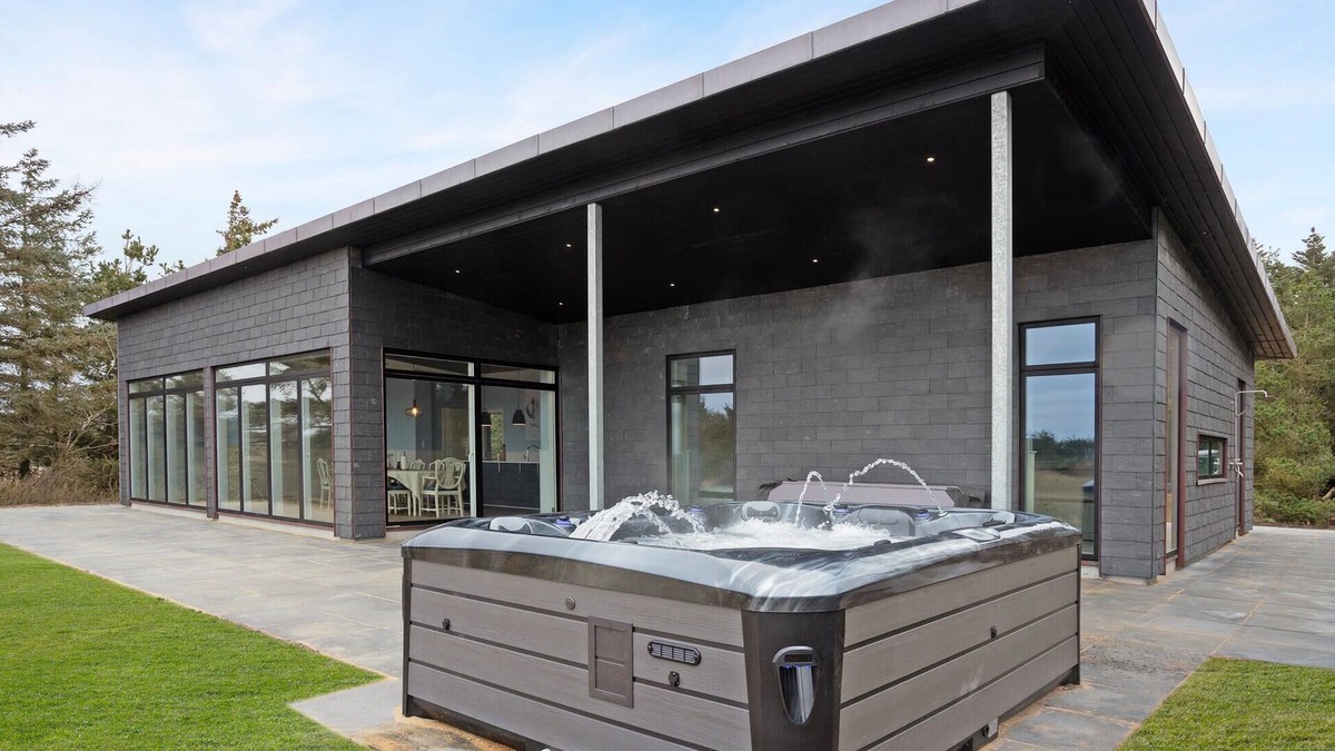 Oddesund Syd House | Beach front home in Thyholm with sauna