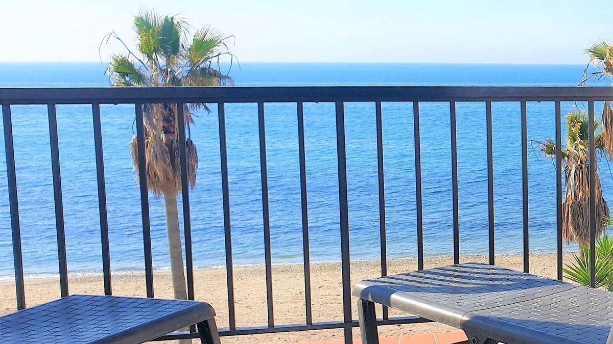 Sitio de Calahonda Apartment | Beach Front house - Full Sea view - Dona Lola Beach Resort - Marbella - Mijas