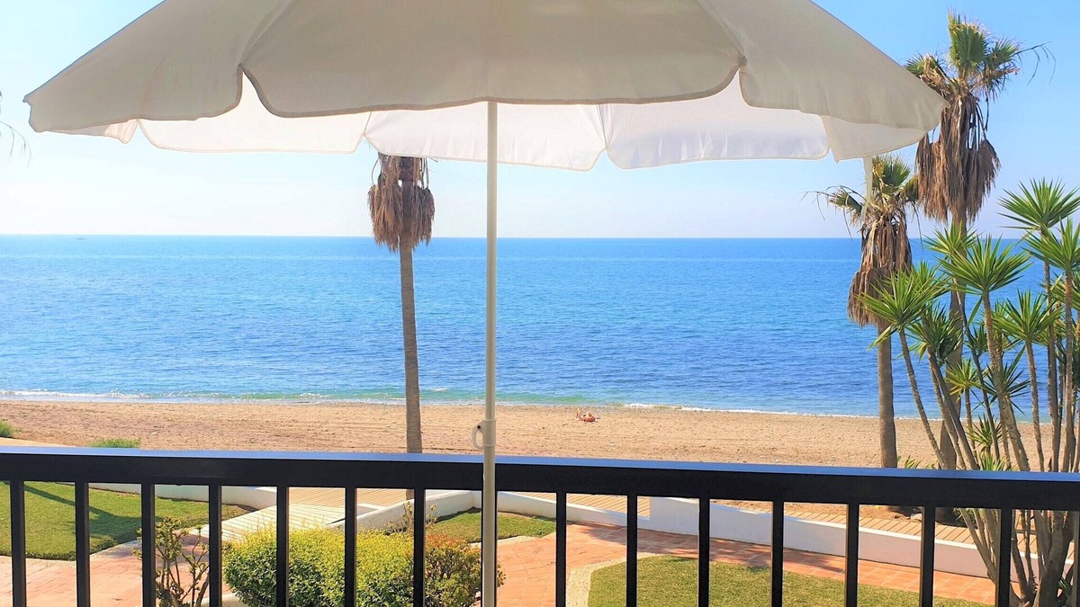 Sitio de Calahonda Apartment | Beach Front house - Full Sea view - Dona Lola Beach Resort - Marbella - Mijas