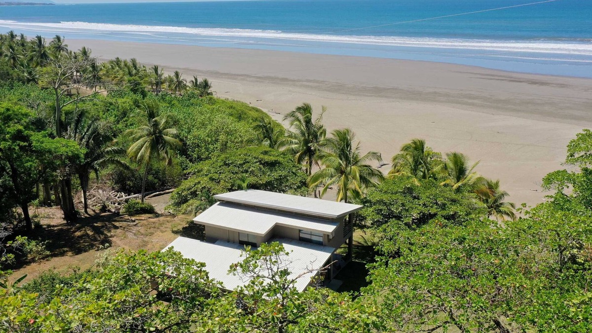 Playa San Miguel House | Beach Front Paradise!