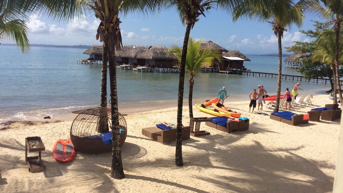 Isla Bastimentos House | Beach Front property