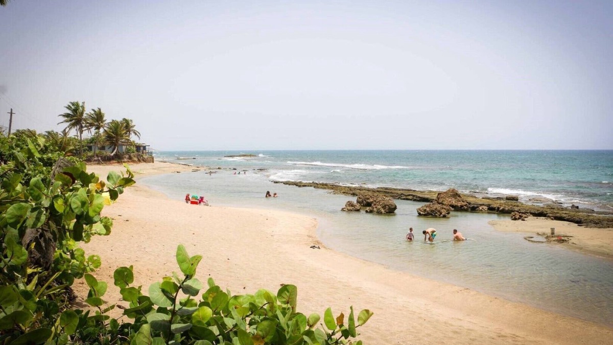Palmas Altas House | Beach front property in Barceloneta, one hour drive North West of San Juan, PR.