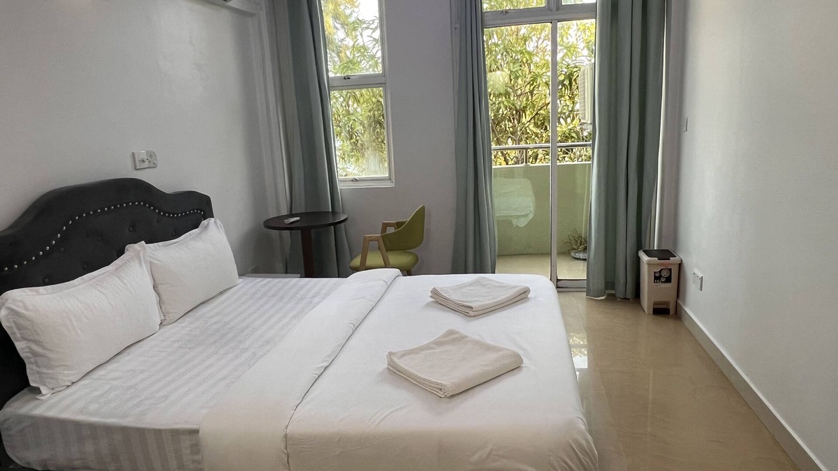 Hulhumale Apartment | Beach Front Room 15 Minutes Taxi From Airport