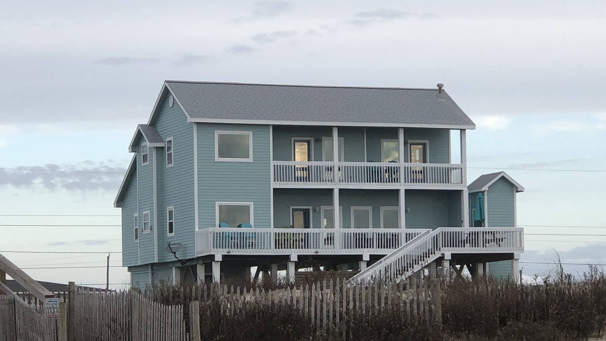 Freeport House | BEACH FRONT VACATION HOME