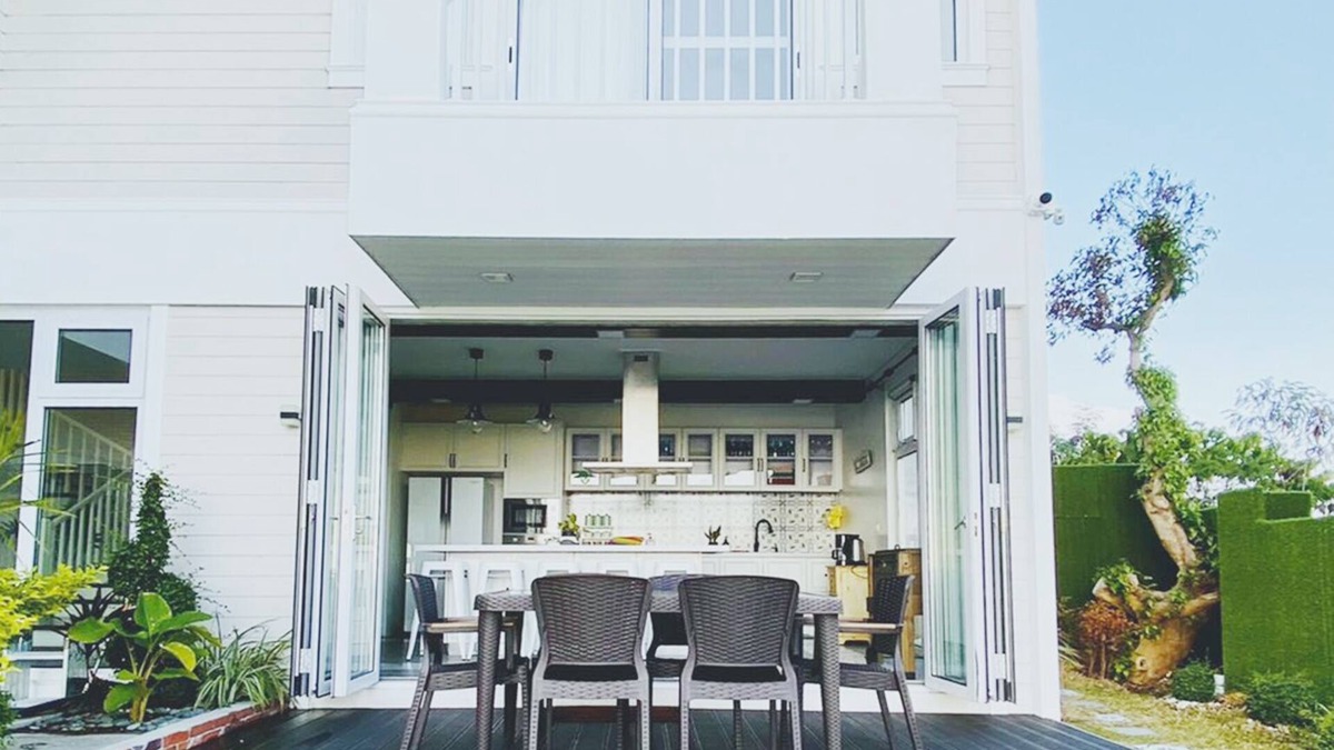 Nasugbu Villa | Beach Front Villa 4 Bedroom w/Private pool