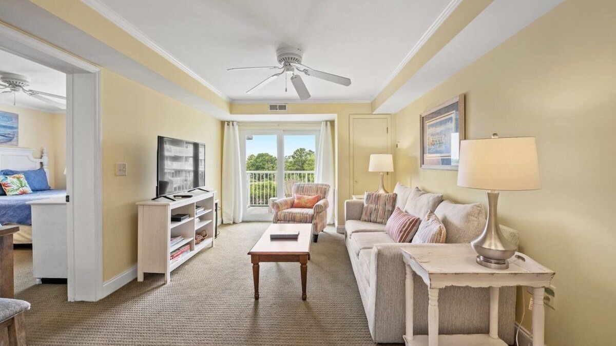 North Litchfield Beach Apartment | Beach Getaway -Litchfield Resort