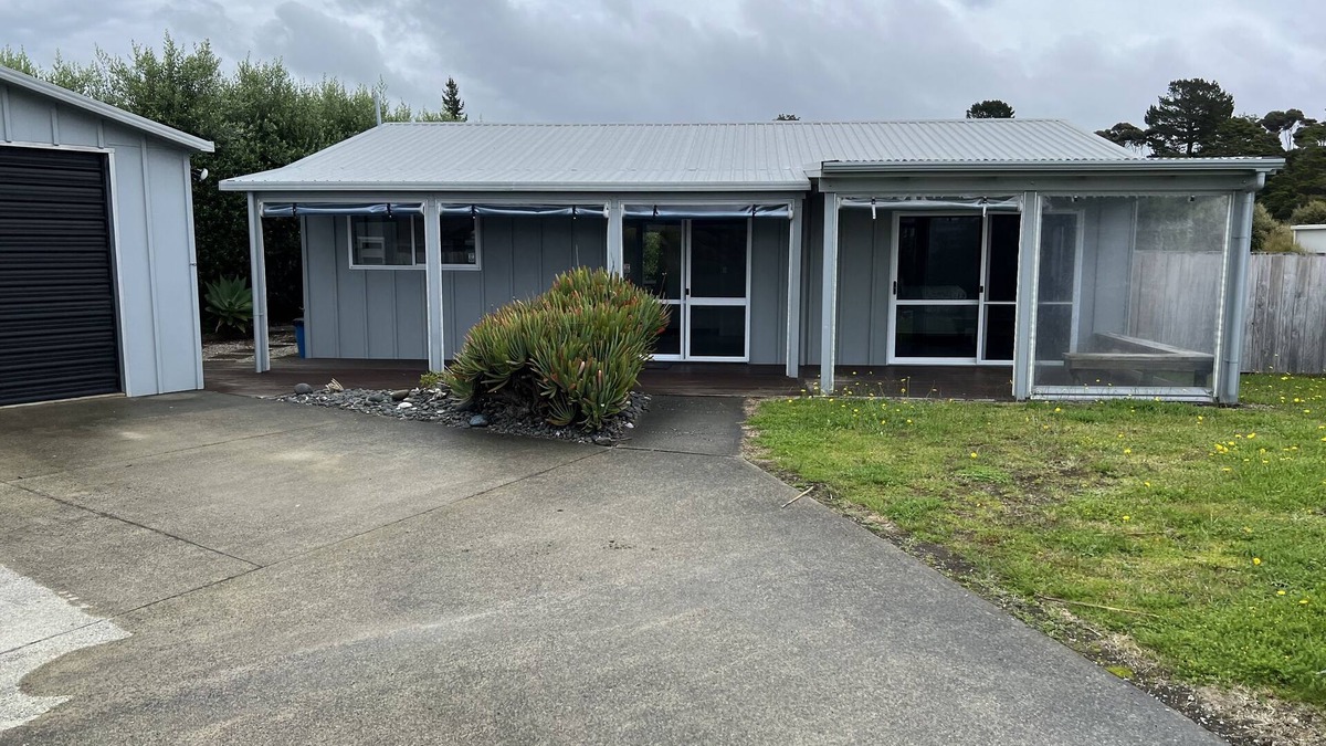 Ruakaka House | Beach getaway