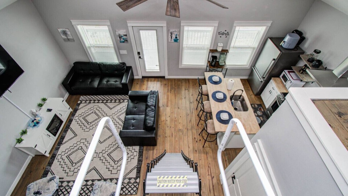Port Bolivar House | Beach Getaway w/2 King Suites & 2 Min from Beach!