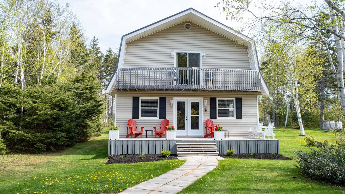 Stanhope Cottage | Beach, Golf, Relax & Enjoy Our Beautiful Stanhope, PEI Cottage for your vacation