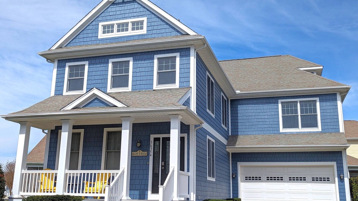 The Commons House | Beach & Golf Vacation at Bayside - Pet Friendly - Indoor & Outdoor Pool