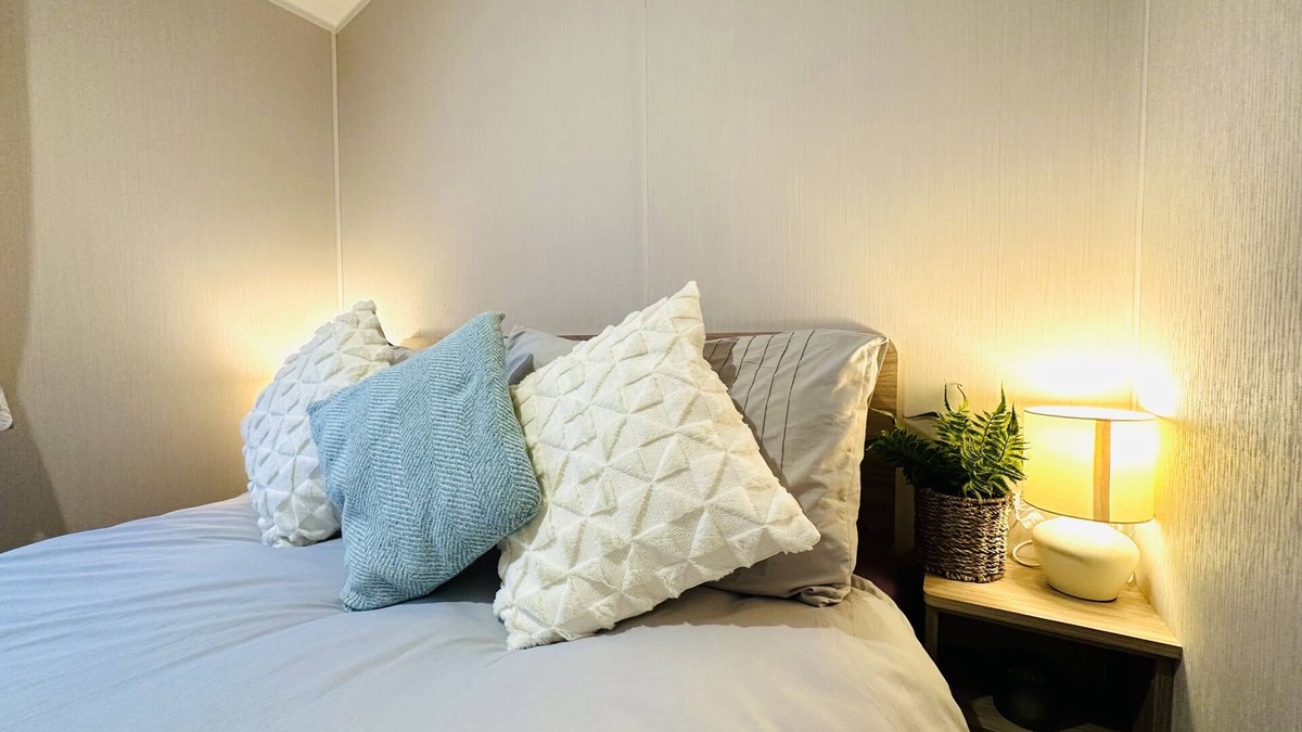 Cayton Bay House | Beach Grove, Cayton Bay
