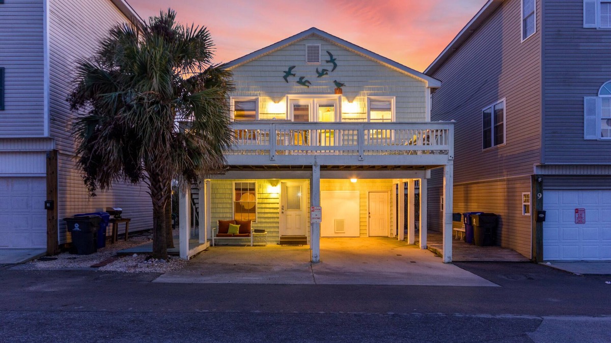North Carolina Coast House | Beach Home sleeps up to 8, ocean and intercoastal views