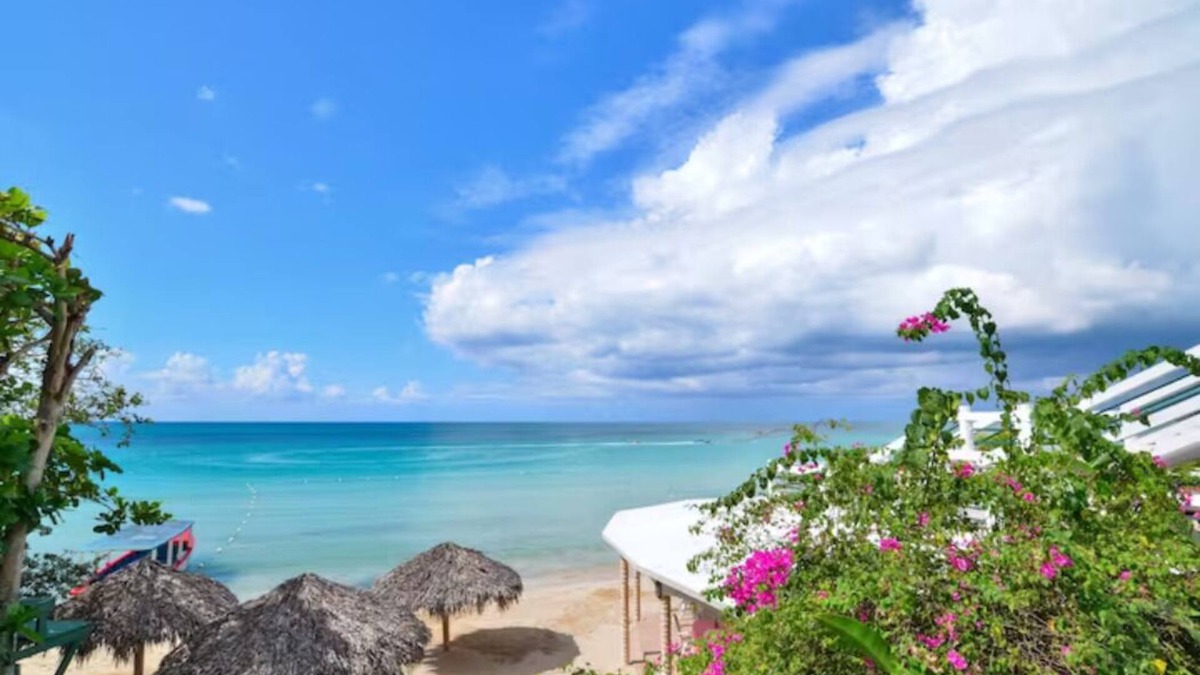 Negril Condo | Beach House Condos Garden Studio II - 7mile Beach Jamaica