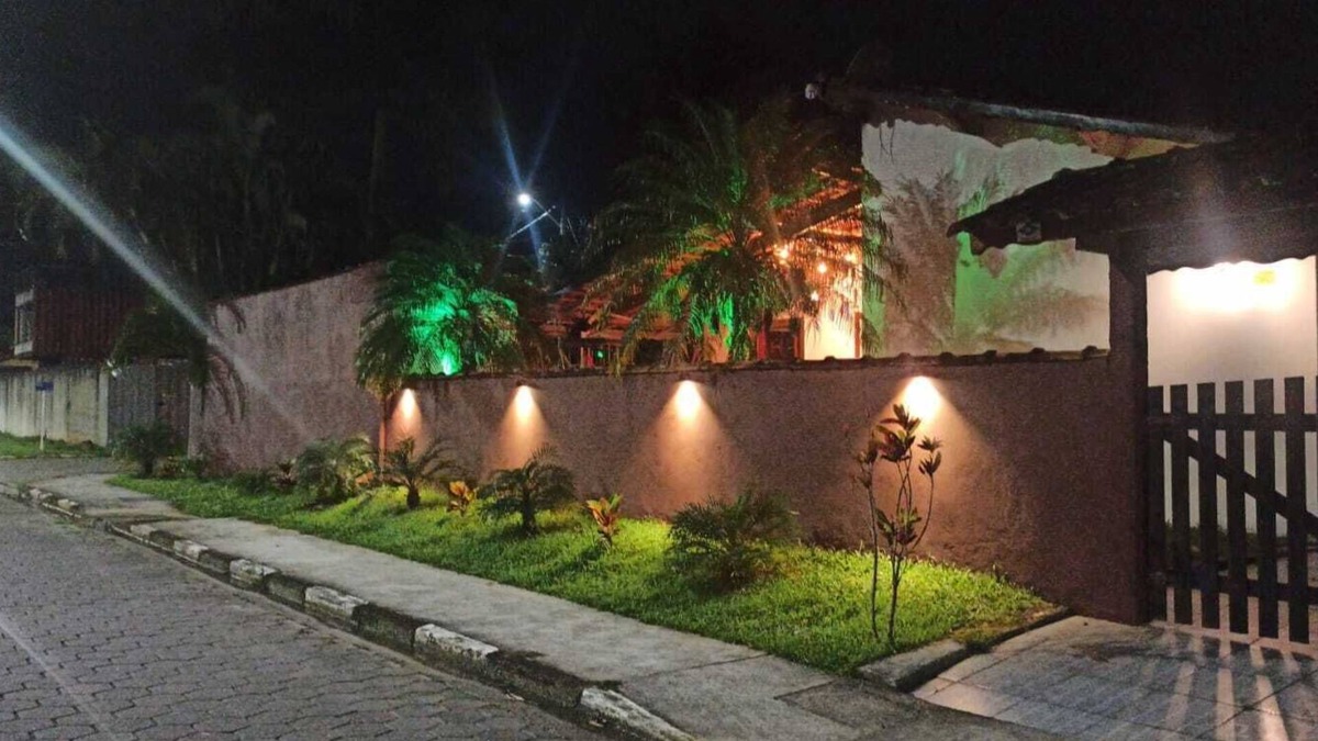Caraguatatuba House | Beach house, gated community with 600 megabytes of Wi-Fi + ClaroTV - Air conditioning