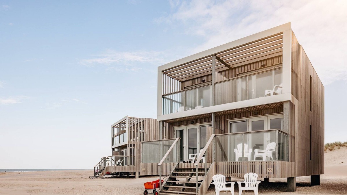 Hoek van Holland House | Beach House in Hoek van Holland with Sea Views