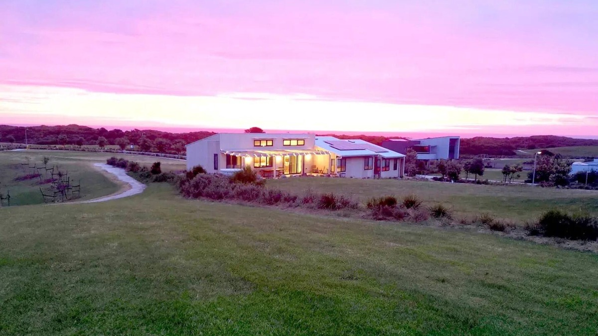 Cape Paterson House | Beach house in award-winning Eco Village surrounded by stunning beaches.nn