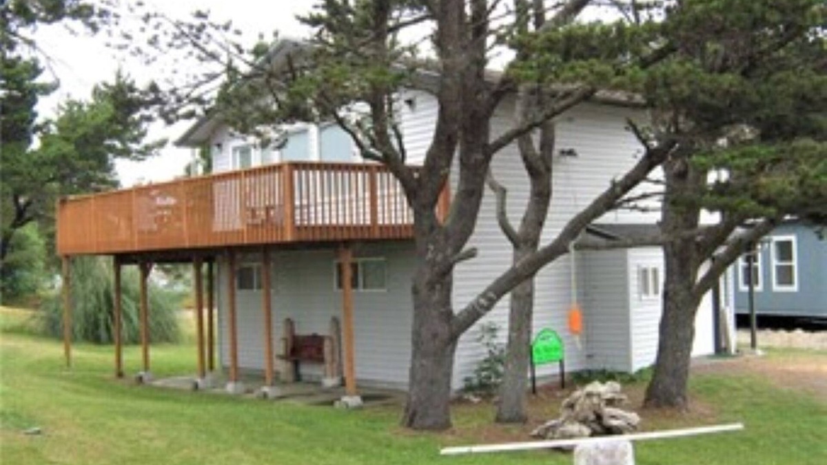 Long Beach House | Beach House on the Dunes Trail to the Beach