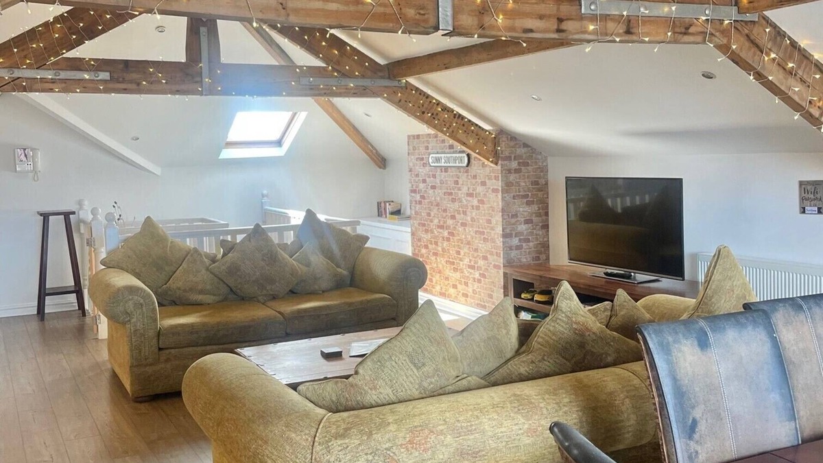 Birkdale Apartment | Beach House - Penthouse Apartment