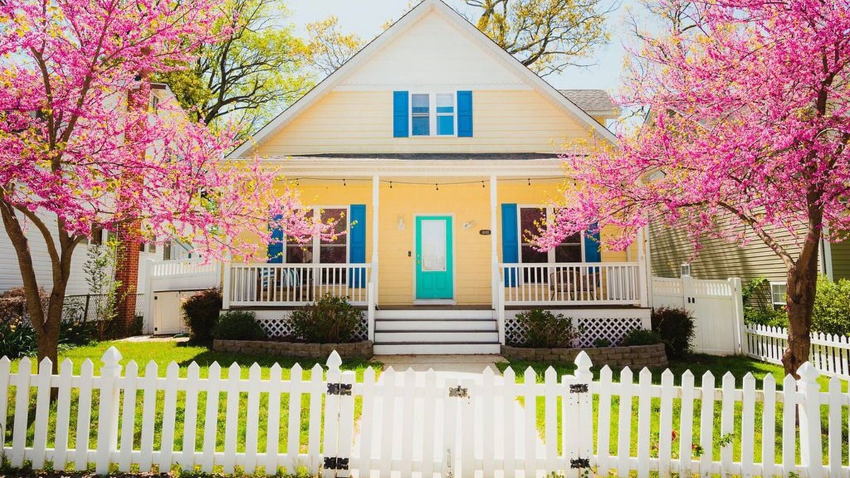 North Beach House | Beach House w/Yard, Beach Passes, Firepit, King Beds near Boardwalk, Restaurants