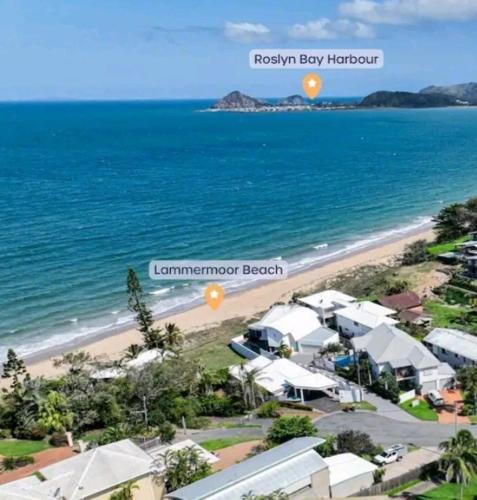 Lammermoor House | Beach House Yeppoon - ARay at Cooee Bay - Apt A