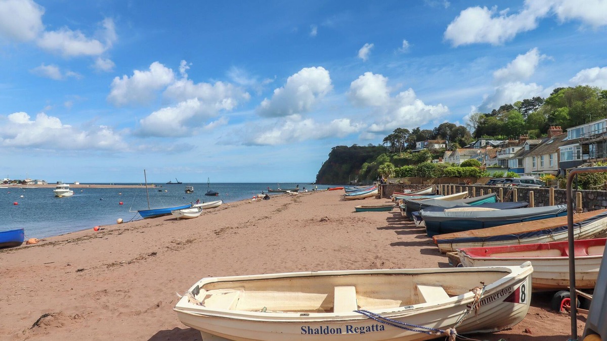 Shaldon Cottage | Beach Hut 5