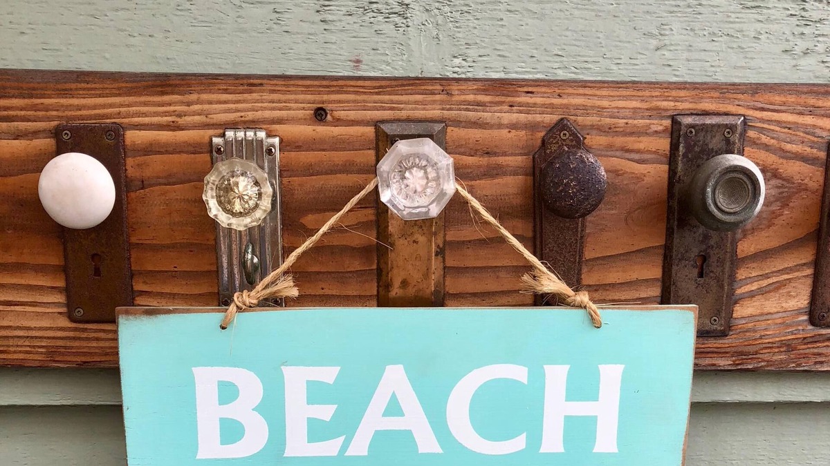 Surrey House | Beach life at Sea Horse Cottage, Crescent Beach, near White Rock