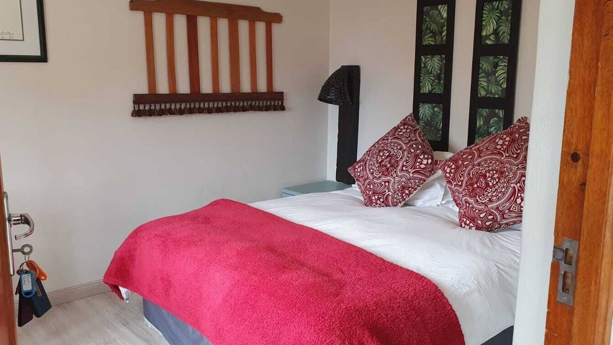 Strand House | Beach Manor - 22 Pax