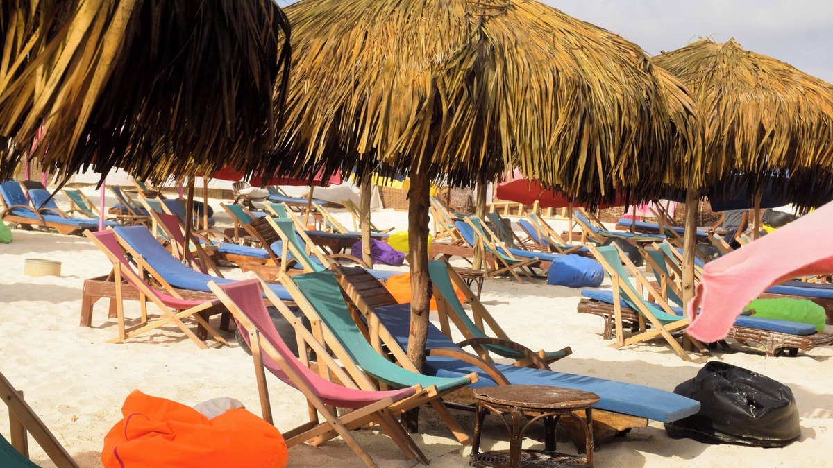 Bab Sharqi Apartment | Beach parties