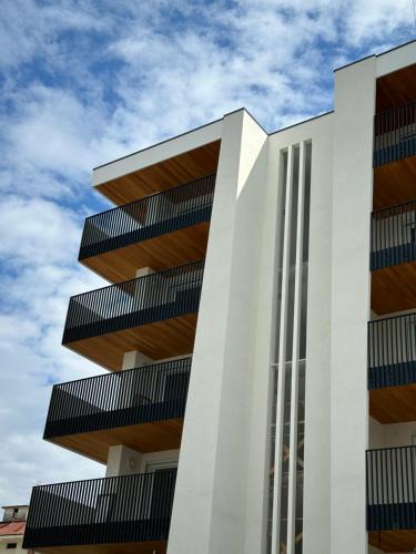 Jesolo Apartment | Beach Palace with small swimming pool, private beach, parking