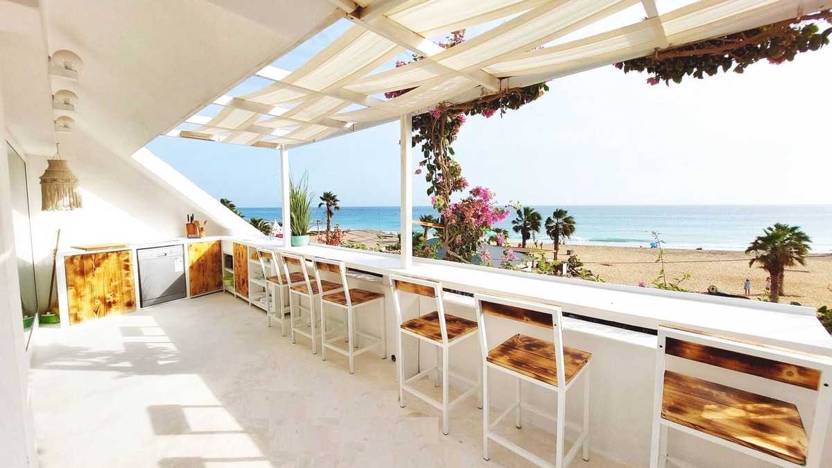 Santa Maria Apartment | Beach penthouse, with 2 rooftop bars, 2 outdoor kitchens, Fiber WiFi + sea view!