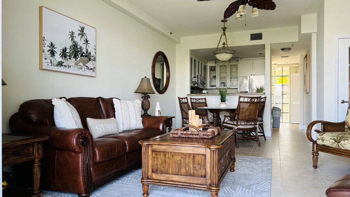 Ruskin Condo | Beach resort community! Walk to the beach, piers, pools, restaurants, fitness center & more!