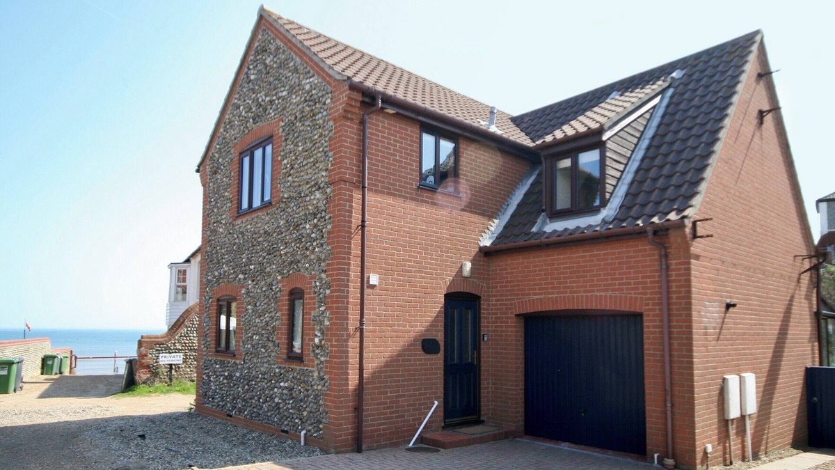 Mundesley Cottage | Beach Retreat - E5558