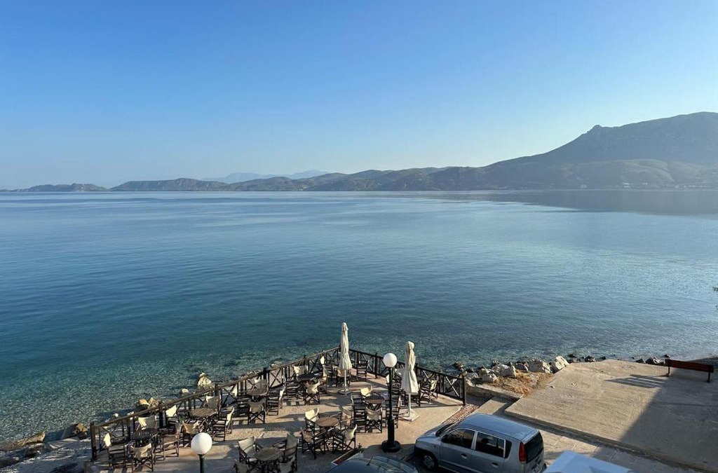 Korithion Apartment | Beach Retreat in town